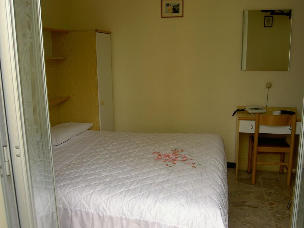 Albergo Kristina Bordighera Værelse billede