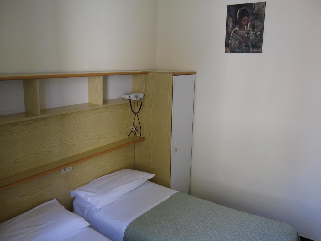 Albergo Kristina Bordighera Værelse billede